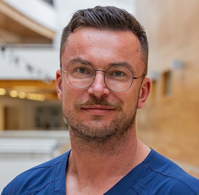 EduDERM - dr hab. n. med. Sobjanek Michal przyciete